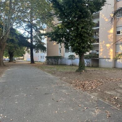 Appartement 3 pièces 590 €