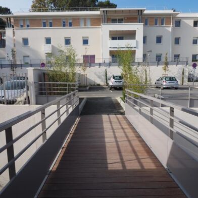 Appartement 3 pièces 794 €