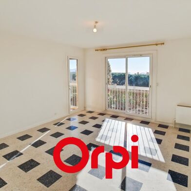 Appartement 3 pièces 1300 €