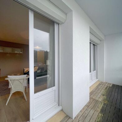 Appartement 3 pièces 890 €