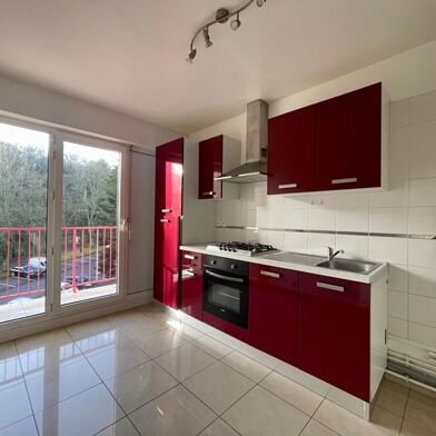 Appartement 4 pièces 846 €