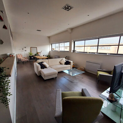 Appartement 3 pièces 830 €