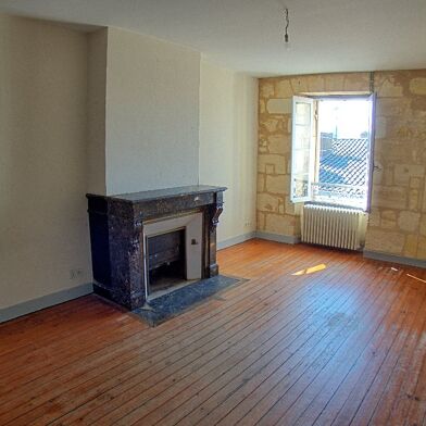 Appartement 4 pièces 750 €