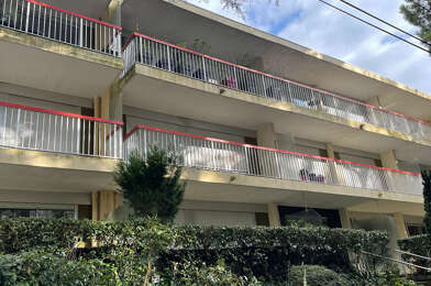 Appartement 3 pièces 332800 €