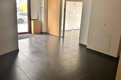 Commerce  6630 €
