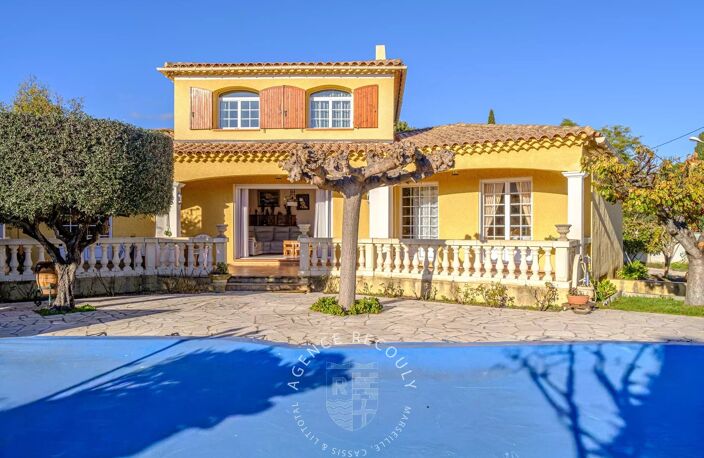 VILLA AVEC PISCINE - GARAGE LA CIOTAT 13600 — photo 2