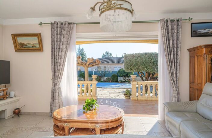 VILLA AVEC PISCINE - GARAGE LA CIOTAT 13600 — photo 4