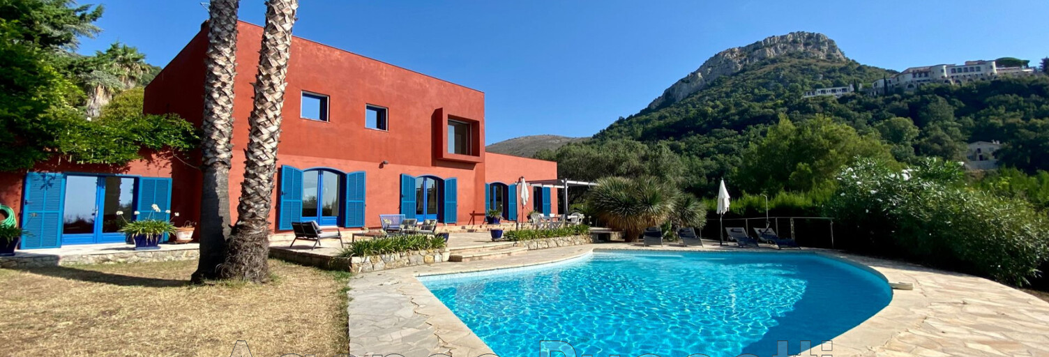 Maison 8 Pièces 230 m² à vendre à Vence (06140)