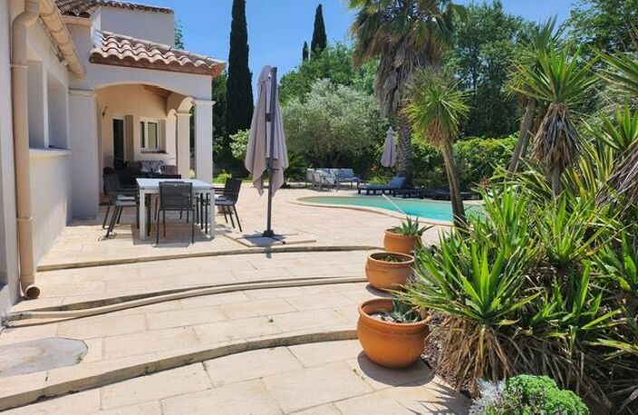 Villa avec piscine au calme — photo 2