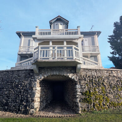 Maison 6 pièces 895000 €