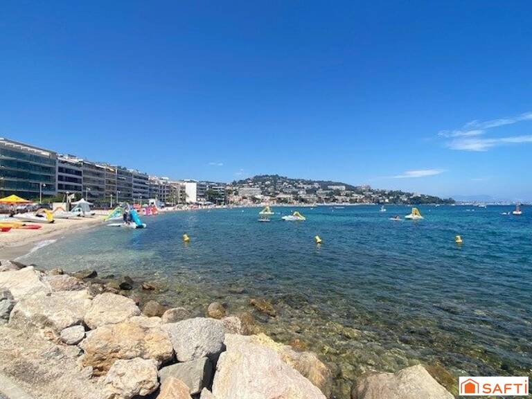 Cannes Palm Beach ravissant appartement T2 rénové à 100 m des plages — photo 1