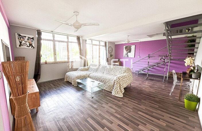 APPARTEMENT DUPLEX 3 CHAMBRES - SECTEUR CLUNY — photo 2