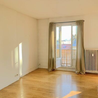 Appartement 3 pièces 1235 €