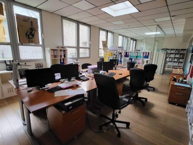 Vente Local d'activités 460 m&sup2; — photo du bien