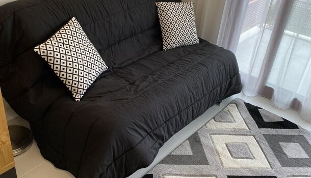 Appartement 1 pièces  à louer Rochelle (La) 17000