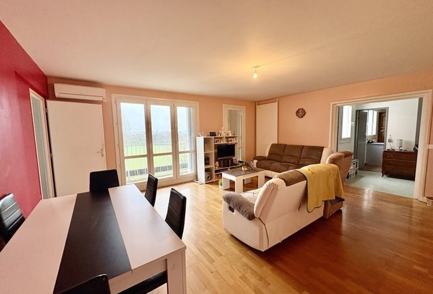 Appartement de 5 pièces principales — photo 1
