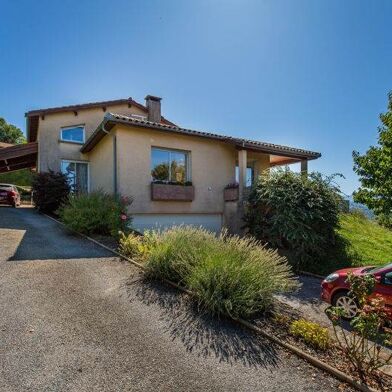 Maison 7 pièces 267648 €