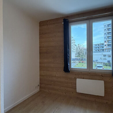 Appartement 1 pièces 450 €