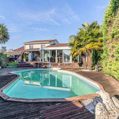 Maison 5 pièces 379080 €