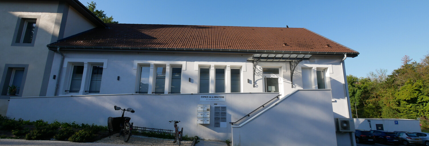 Commerce  18 m² à louer à Annecy (74940)