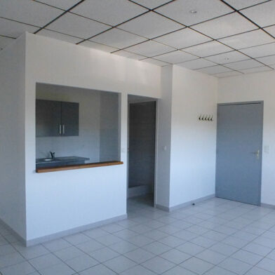 Appartement 3 pièces 790 €