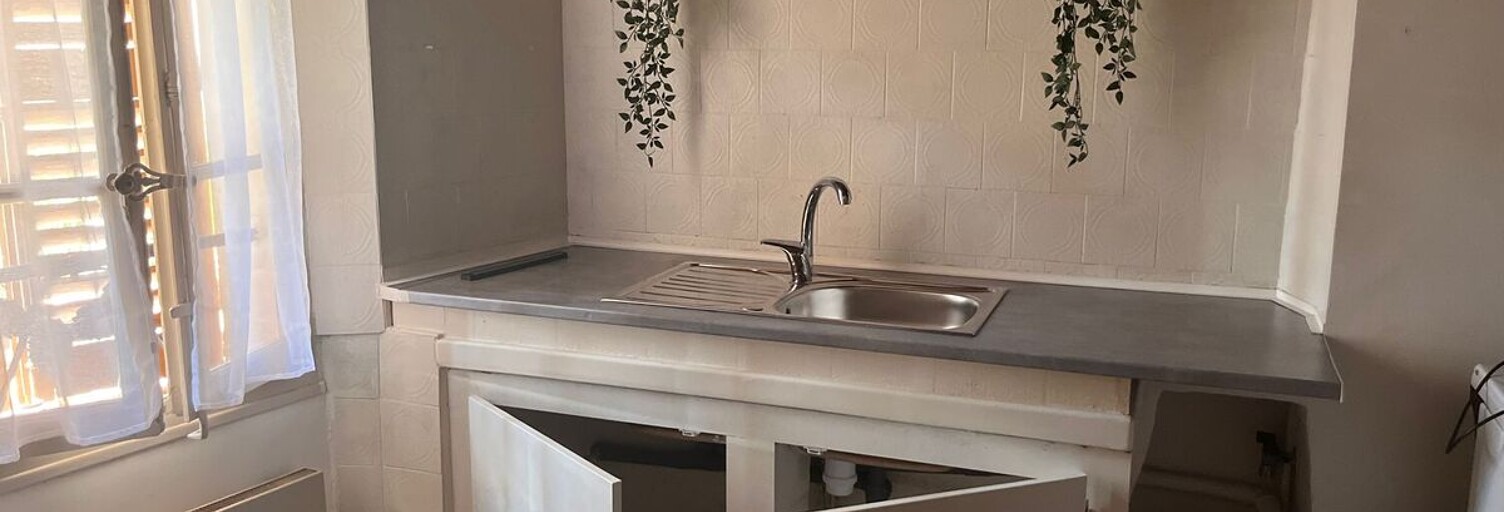 Appartement 1 Pièce 32 m² à louer à Pierrefeu-du-Var (83390)