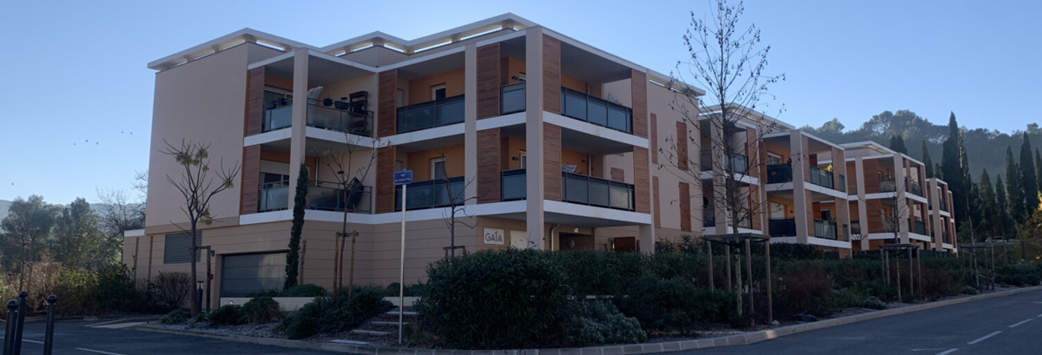 Garage   m² à louer à Pierrefeu-du-Var (83390)