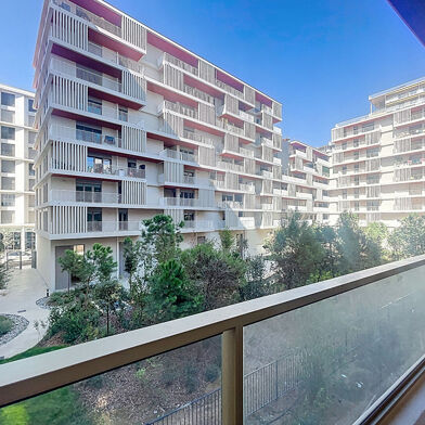 Appartement 3 pièces 327637 €