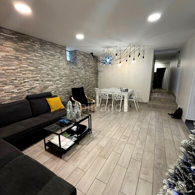 Appartement 5 pièces 275000 €