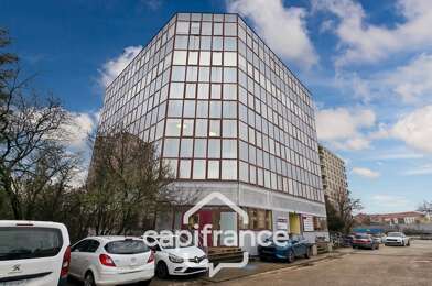 Bureau 3 pièces 1121 €