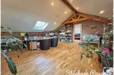 Maison 5 pièces 379000 €