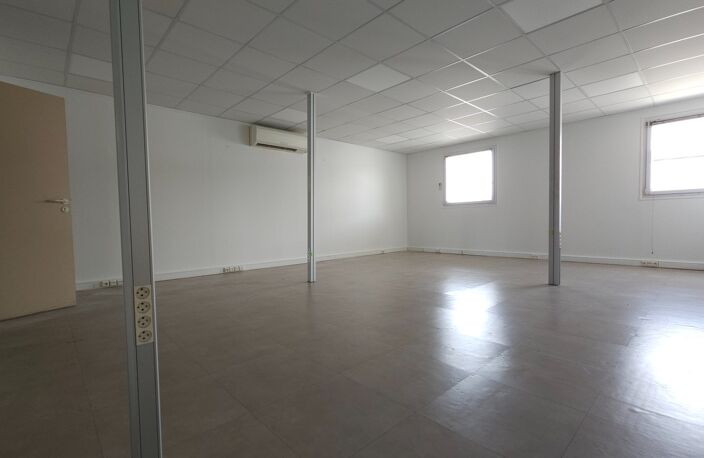 Dpt Essonne (91), Bureau à louer à CHAMPLAN — photo 3