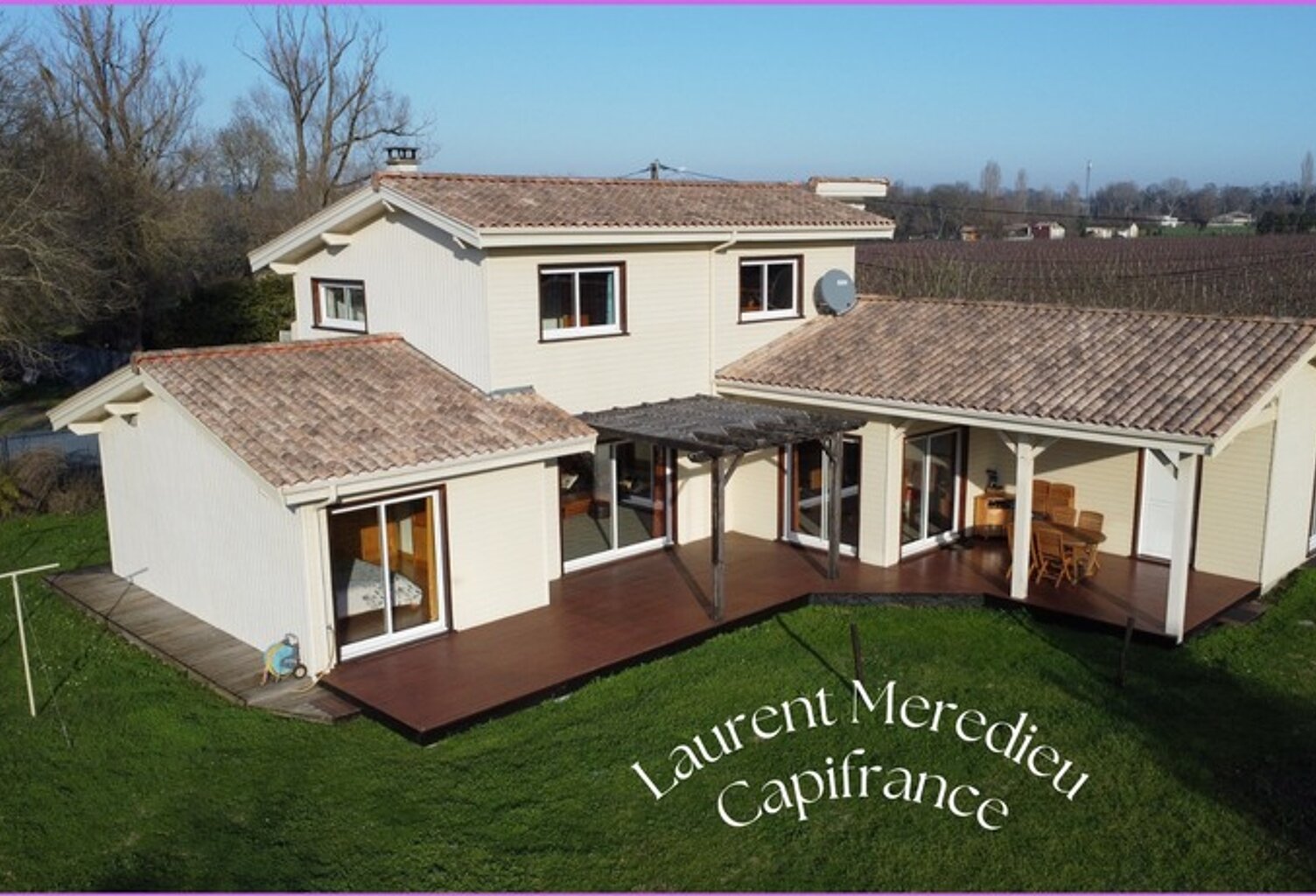 CUBZAC-LES-PONTS – Maison de 196 m² - 5 Chambres- sur terrain arboré — photo 1