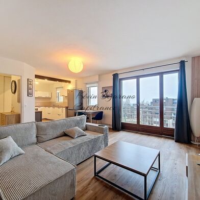 Appartement 4 pièces 1990 €