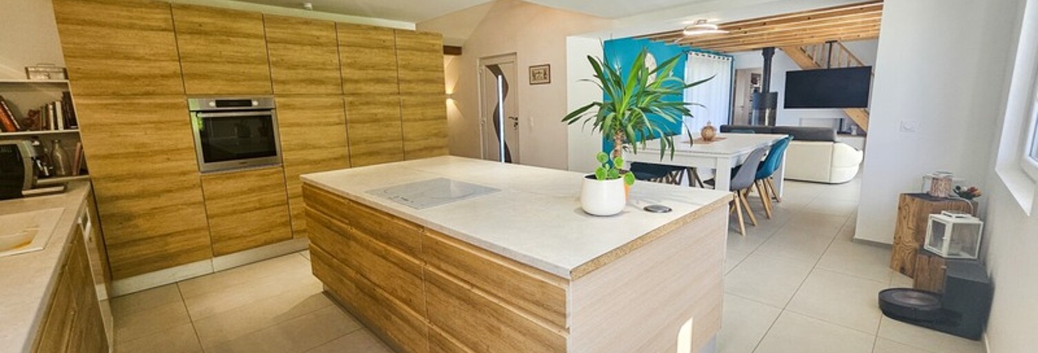 Maison 5 Pièces 254 m² à vendre à Saint-Laurent (74800)