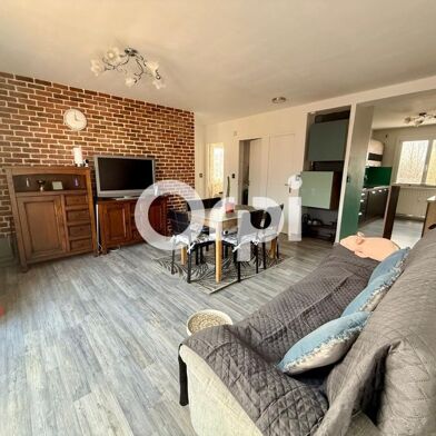 Appartement 4 pièces 1060 €