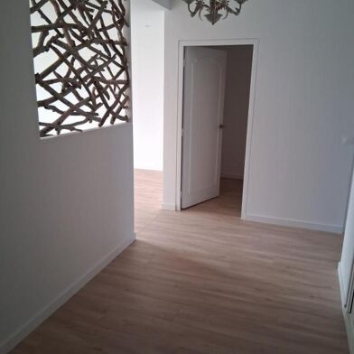 Appartement 4 pièces 1303 €