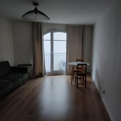 Appartement 2 pièces 840 €