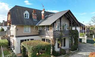 Maison 10 Pièces 270 m² à vendre à Gelos (64110)