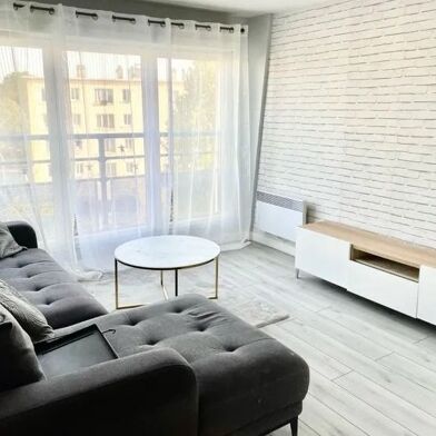 Appartement 2 pièces 1050 €