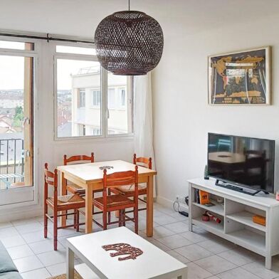 Appartement 3 pièces 1200 €