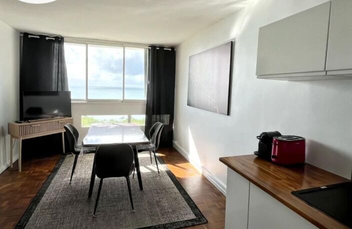 APPARTEMENT VUE MER — photo 3