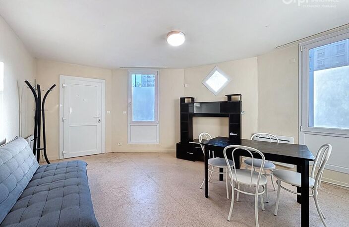 Appartement À Vendre — photo 2