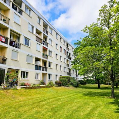 Appartement 4 pièces 185000 €