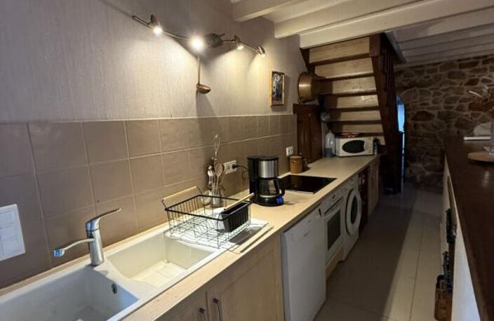 BATZ SUR MER  MAISON FAMILIALE  CHARME DE L'ANCIEN AVEC GARAGE ET JARDIN BEAUCOUP DE CHARME - POSSIBILE RENTABILITE SAISONNIERE — photo 4