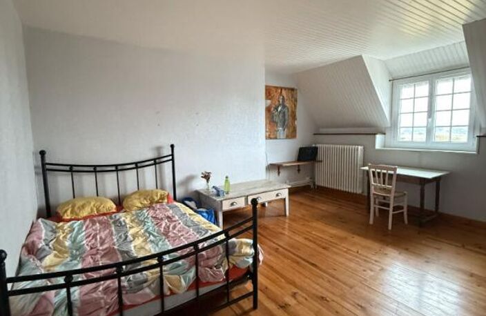 BATZ SUR MER  MAISON FAMILIALE  CHARME DE L'ANCIEN AVEC GARAGE ET JARDIN BEAUCOUP DE CHARME - POSSIBILE RENTABILITE SAISONNIERE — photo 5
