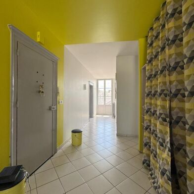 Appartement 3 pièces 180000 €