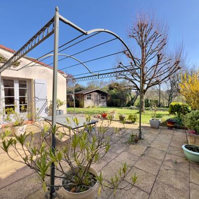 Maison 7 pièces 337968 €