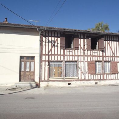 Maison 8 pièces 91000 €