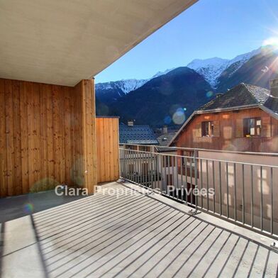 Appartement 4 pièces 327700 €